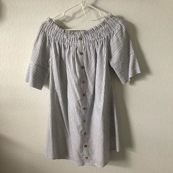 Striped off the shoulder dress with pockets - Picture 2 of 4